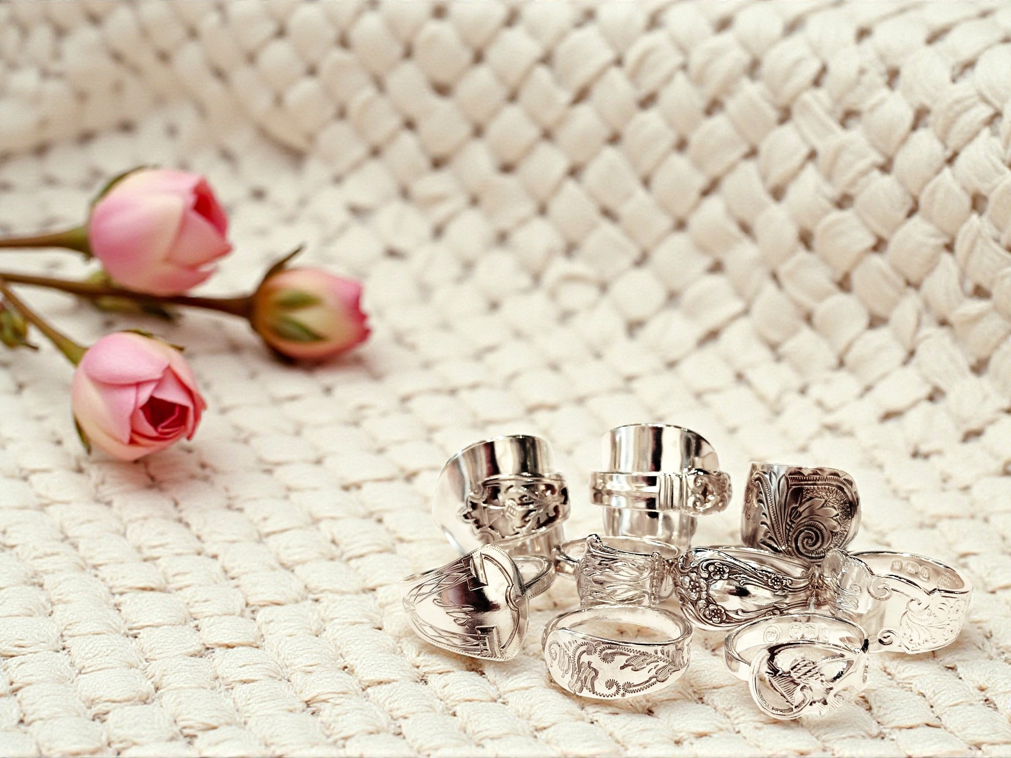 The history of spoon rings